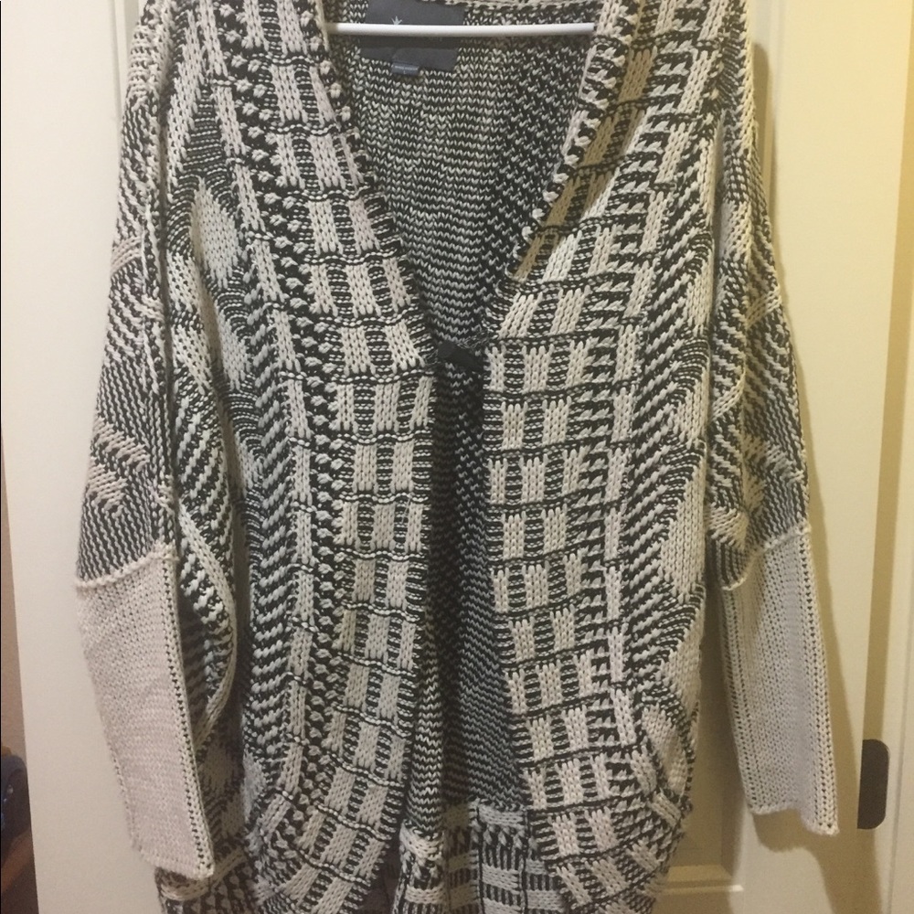 Black and cream sweater